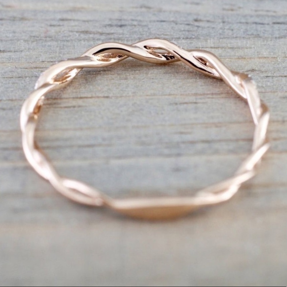 Rose Gold Diamond Twisted Eternity Band Ring - Picture 5 of 8